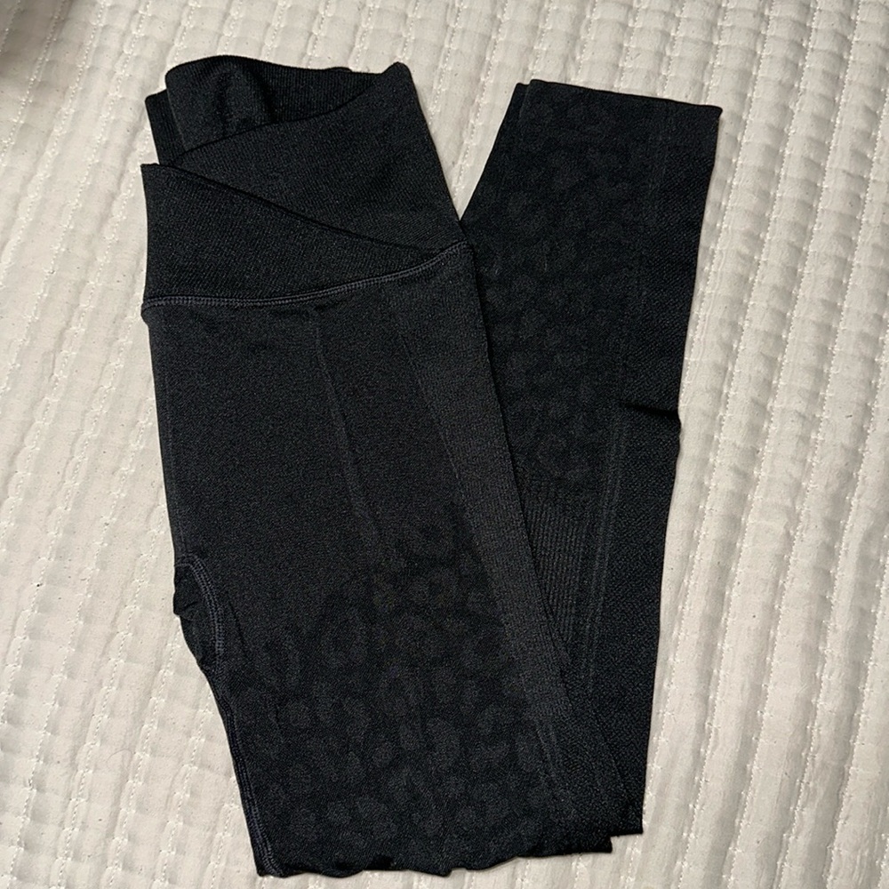 Victoria’s Secret leggings